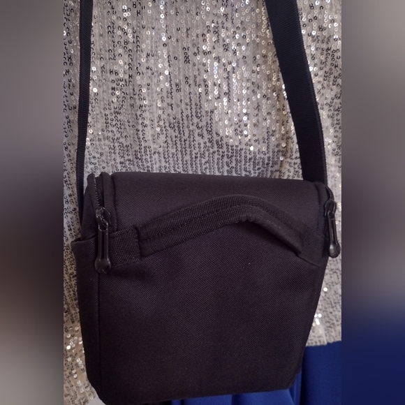 Manfrotto Stile+ Protective Camera Bag - Picture 8 of 9